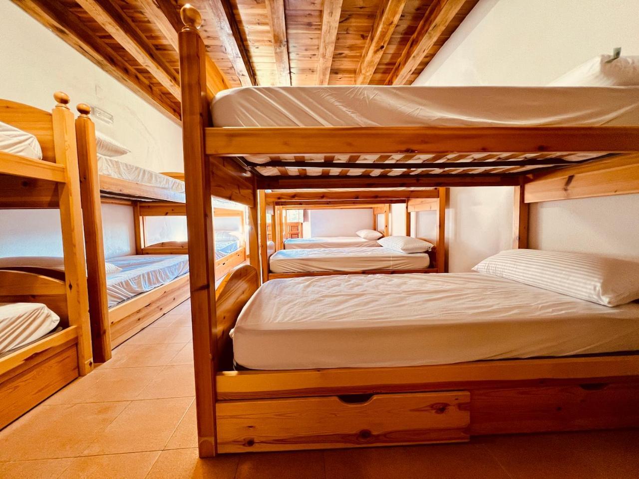 Albergue Pinares - La Casona De Revenga Regumiel de la Sierra Esterno foto