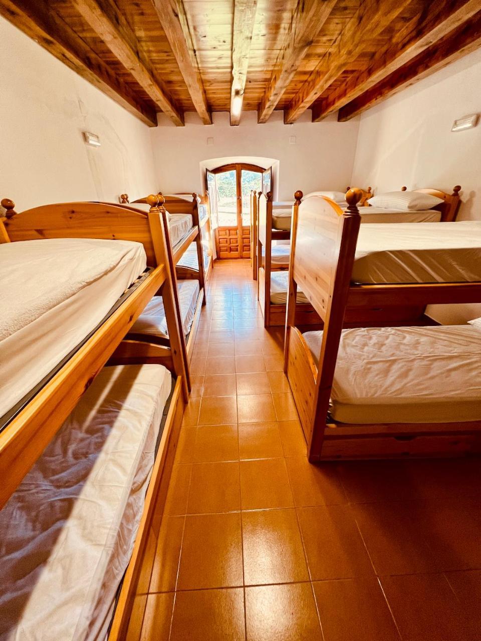 Albergue Pinares - La Casona De Revenga Regumiel de la Sierra Esterno foto