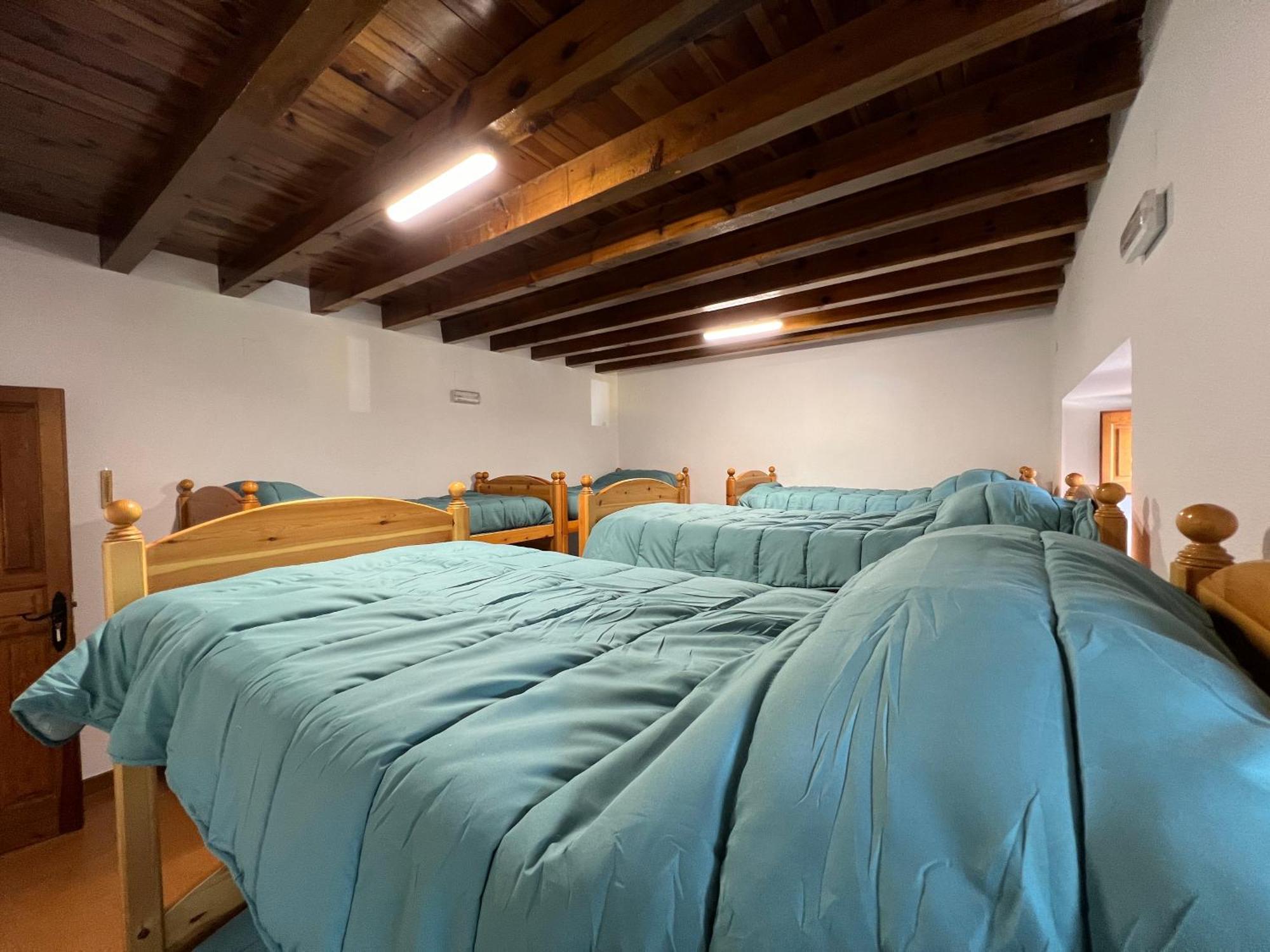 Albergue Pinares - La Casona De Revenga Regumiel de la Sierra Esterno foto
