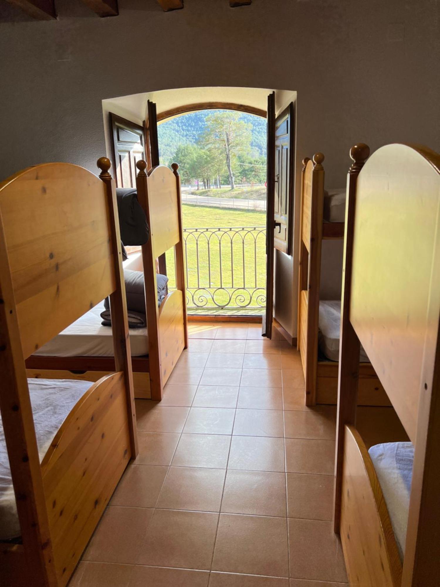 Albergue Pinares - La Casona De Revenga Regumiel de la Sierra Esterno foto