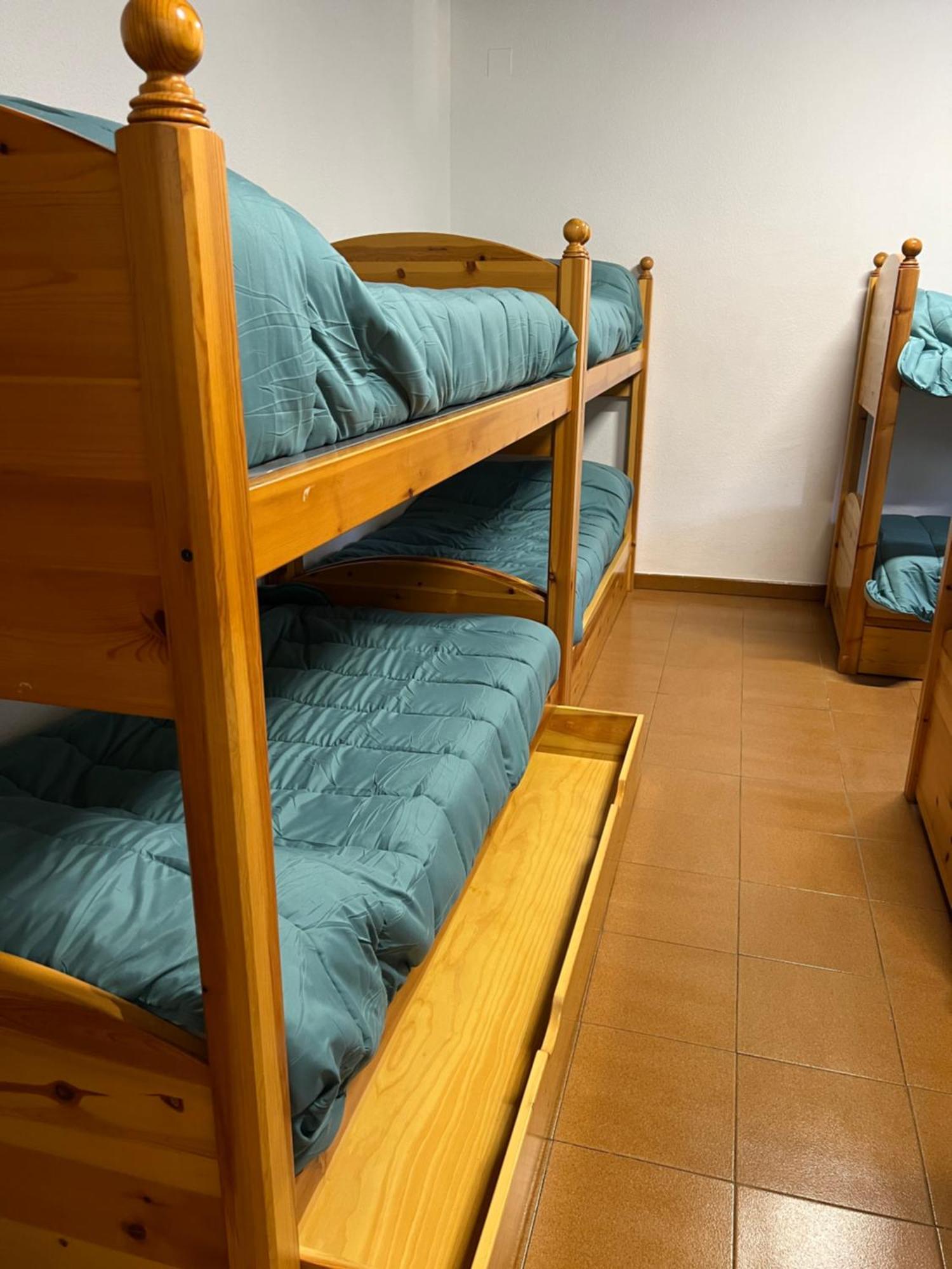 Albergue Pinares - La Casona De Revenga Regumiel de la Sierra Esterno foto