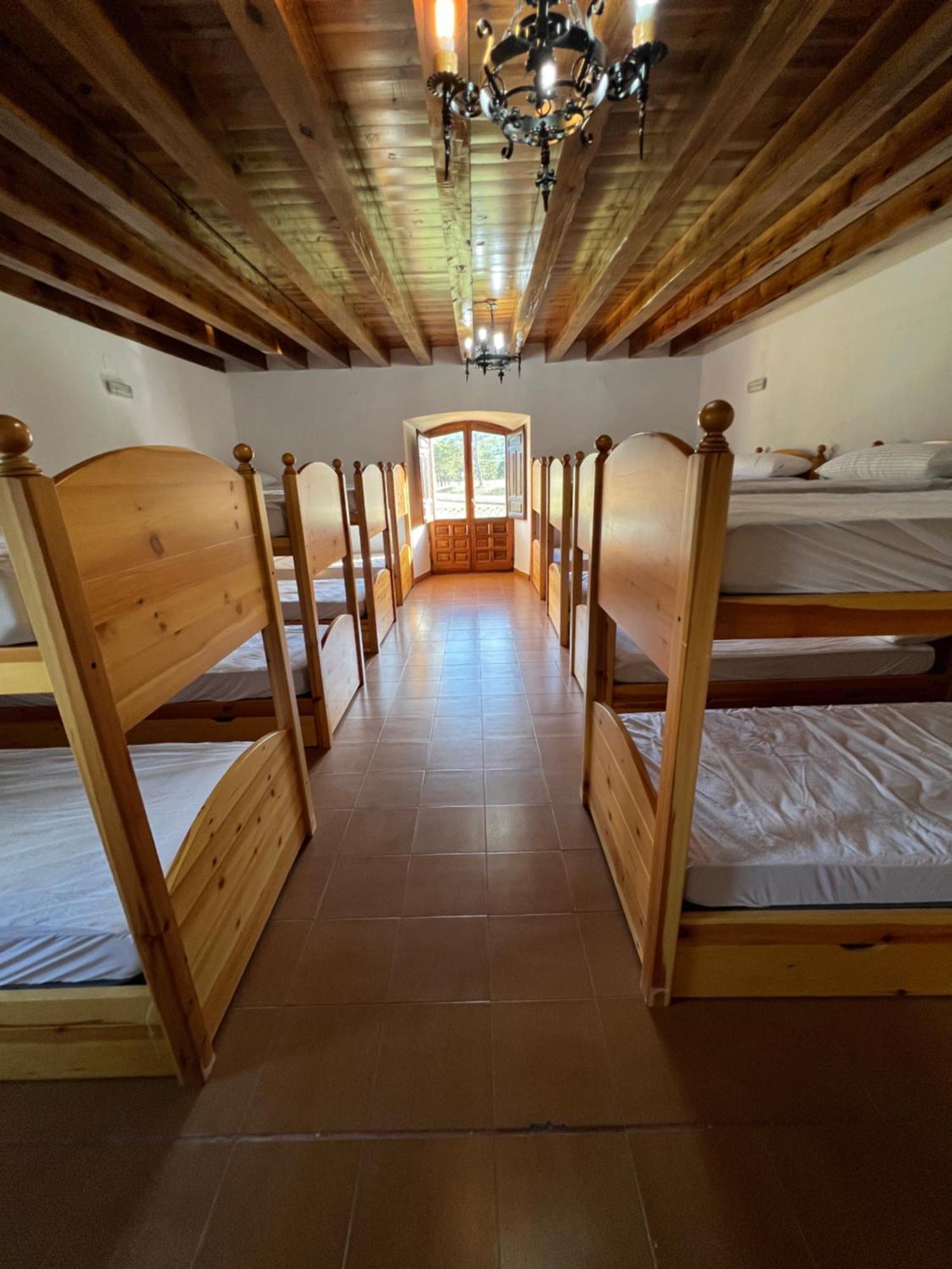 Albergue Pinares - La Casona De Revenga Regumiel de la Sierra Esterno foto