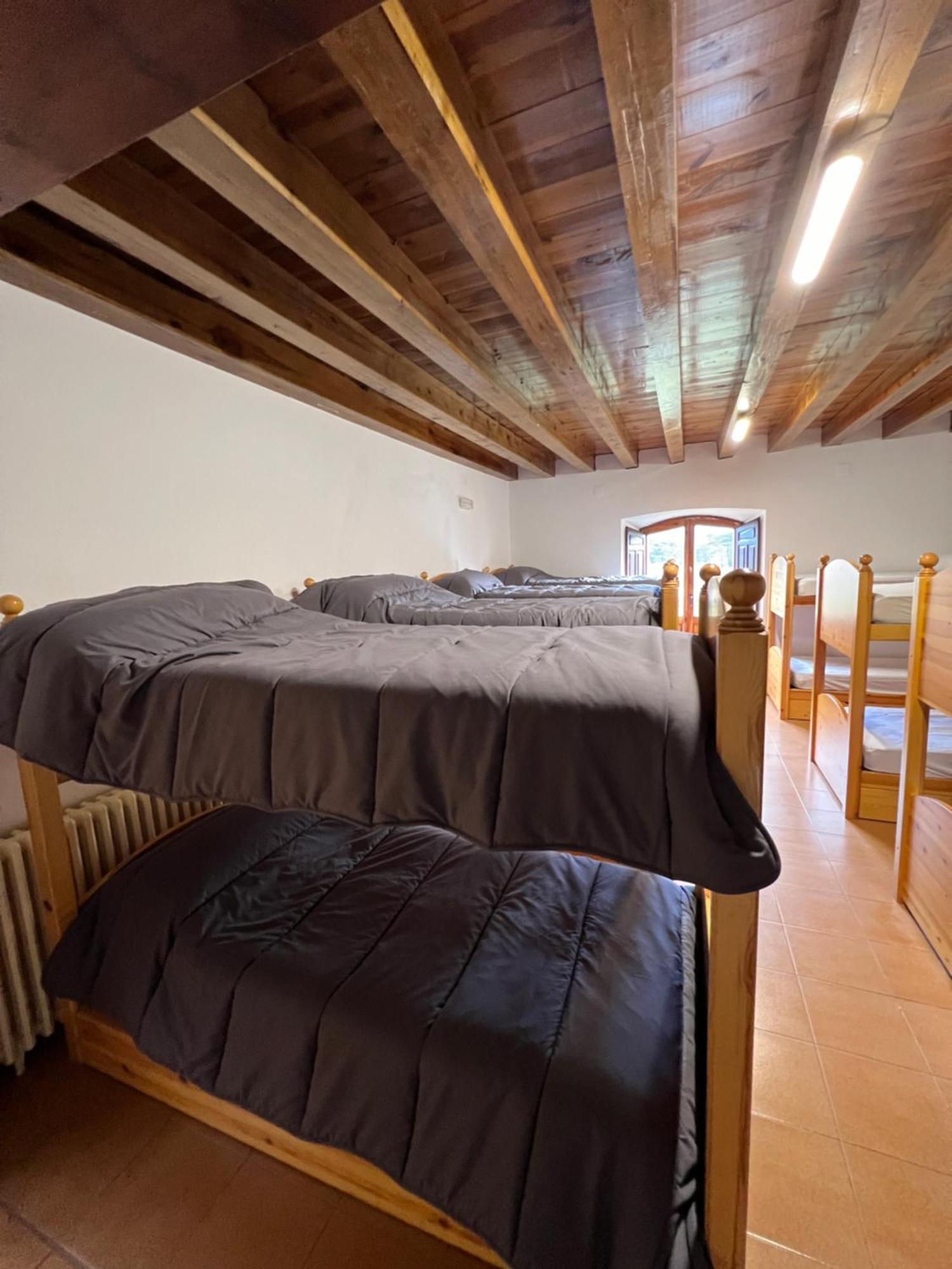 Albergue Pinares - La Casona De Revenga Regumiel de la Sierra Esterno foto