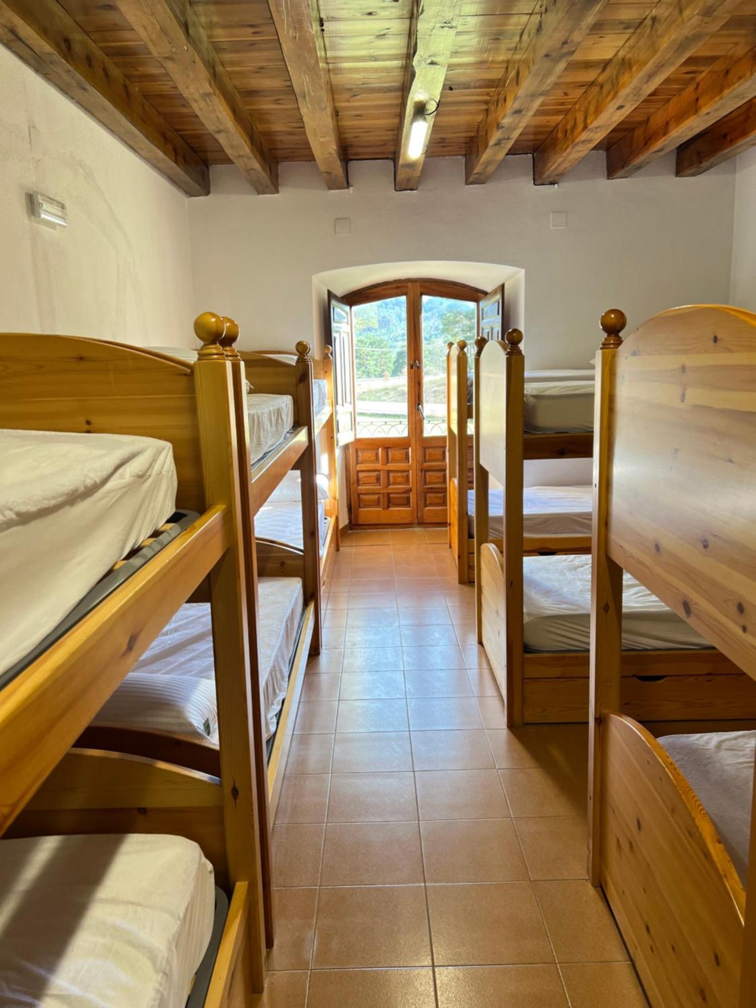 Albergue Pinares - La Casona De Revenga Regumiel de la Sierra Esterno foto